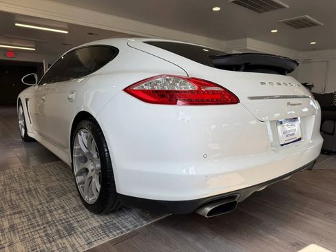 Used 2013 Porsche Panamera 4 Platinum Edition image 2