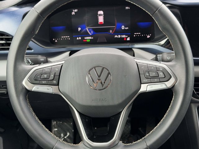 Used 2023 Volkswagen Taos SE FWD image 18