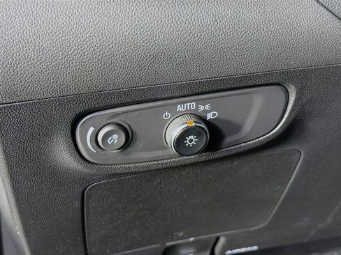 Used 2025 Buick Encore GX Preferred FWD image 17