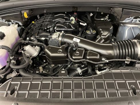 New 2025 Jeep Grand Cherokee Limited w/ Luxury Tech Group II image 21