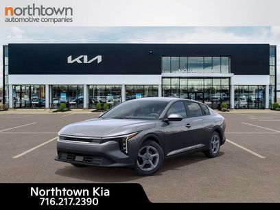 New 2025 Kia K4 LXS