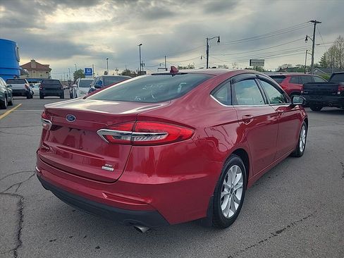 Used 2020 Ford Fusion SE FWD image 5