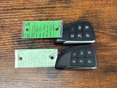 Used 2023 GMC Yukon XL SLT image 45