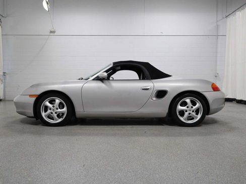 Used 2000 Porsche Boxster RWD image 2