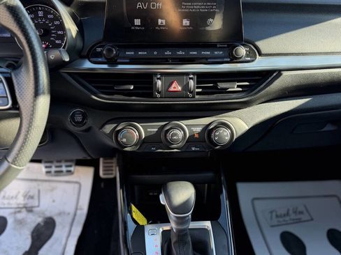 Used 2020 Kia Forte GT-Line image 16