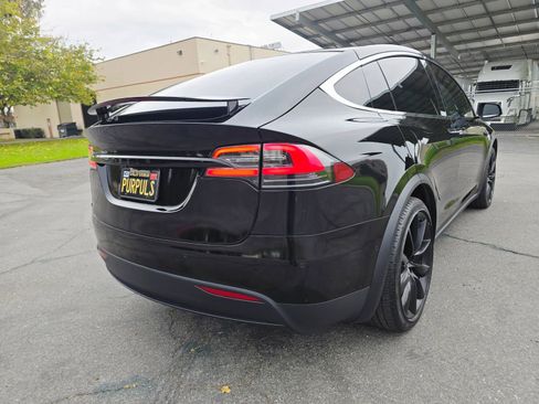 Used 2021 Tesla Model X Performance image 8