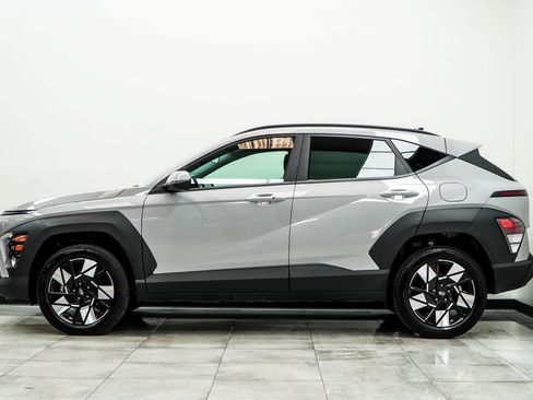 Used 2025 Hyundai Kona SEL image 8