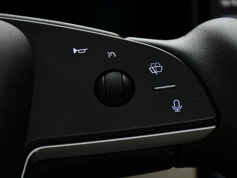 Used 2022 Tesla Model S Plaid AWD/4WD image 18