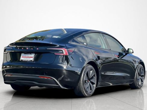 Used 2025 Tesla Model 3 RWD image 5