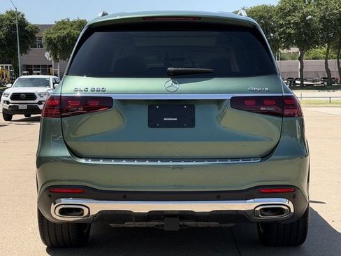 Used 2026 Mercedes-Benz GLS 580 4MATIC image 5
