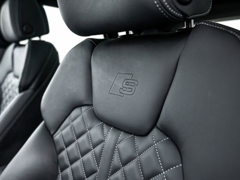 Certified 2025 Audi SQ5 Premium Plus w/ Premium Plus Package image 14