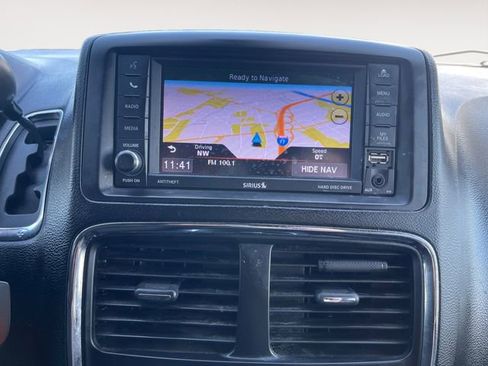 Used 2019 Dodge Grand Caravan GT FWD image 19