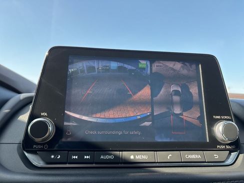 Used 2021 Nissan Rogue SV image 20