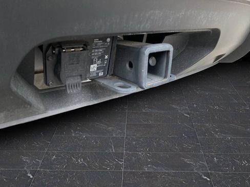 Certified 2024 Volkswagen Atlas Cross Sport SE image 36