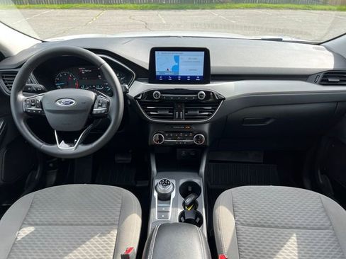 Used 2022 Ford Escape SE w/ SE Sport Appearance Package AWD/4WD image 33