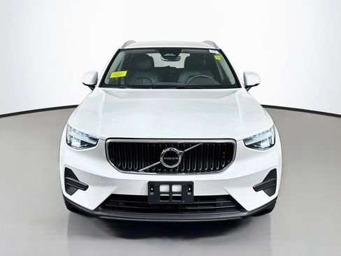 Used 2023 Volvo XC40 B5 Core w/ Convenience Package AWD/4WD image 9