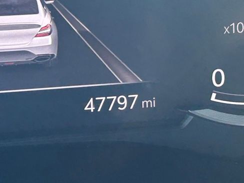 Used 2023 Genesis G70 2.0T image 25