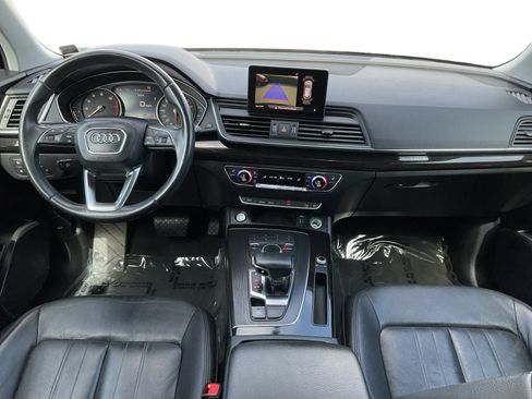 Used 2020 Audi Q5 2.0T Premium w/ Convenience Package AWD/4WD image 10