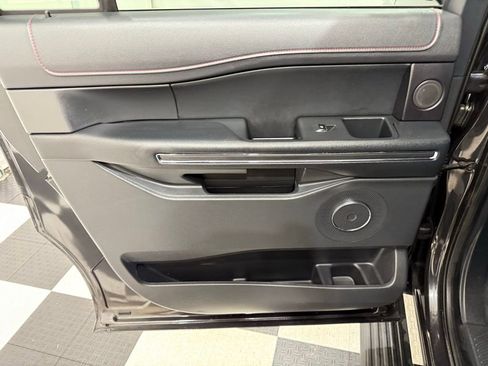 Used 2023 Ford Expedition Max Limited image 22
