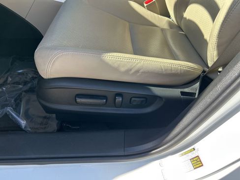 Used 2017 Honda Accord EX-L image 16