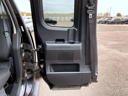 Used 2014 Nissan Titan PRO-4X image 21