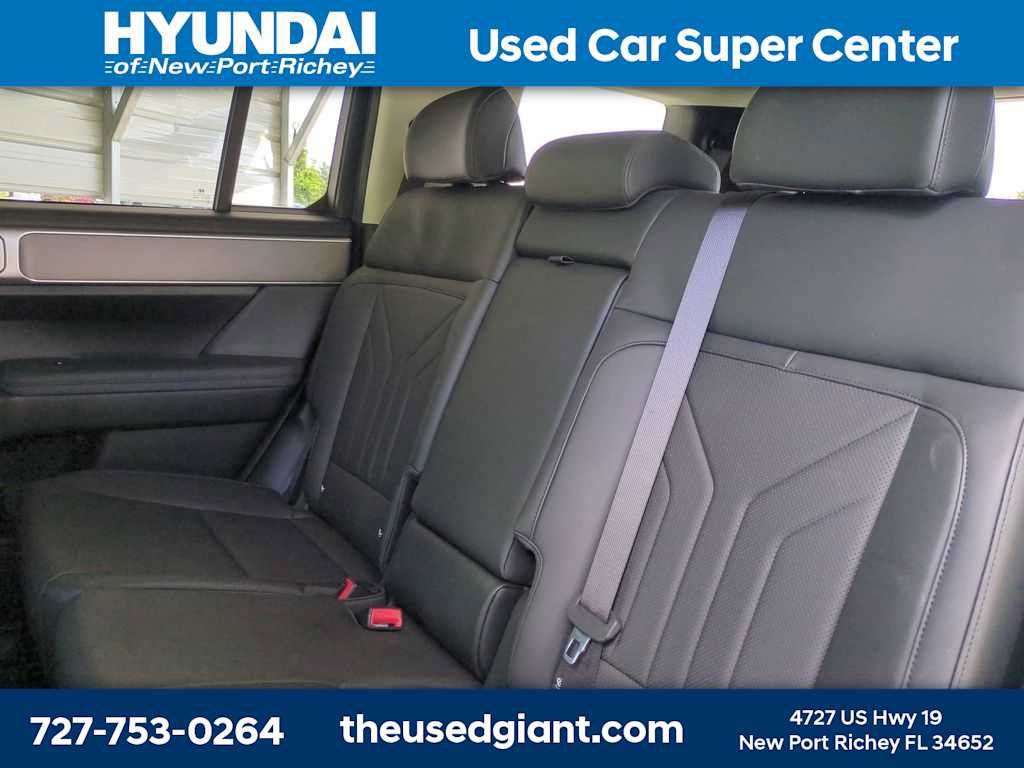Used 2026 Hyundai Santa Fe SEL AWD/4WD image 16