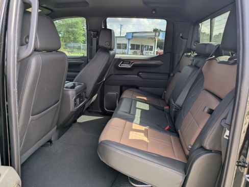 Used 2023 Chevrolet Silverado 1500 High Country image 13