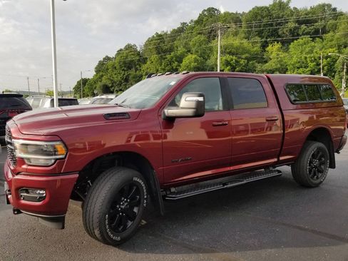 Certified 2024 RAM 2500 Big Horn w/ Night Edition AWD/4WD image 3
