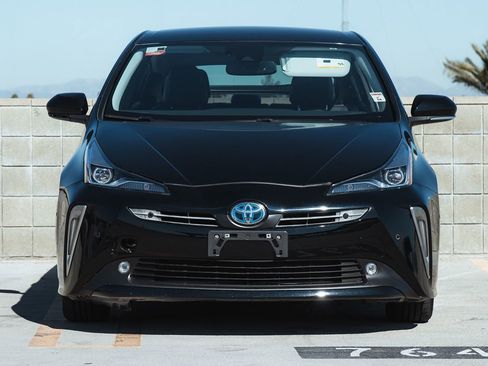 Used 2022 Toyota Prius XLE image 4