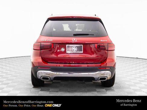 New 2026 Mercedes-Benz GLB 250 4MATIC image 4