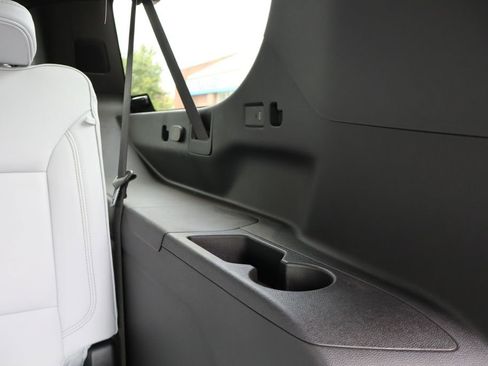 New 2025 Chevrolet Suburban Premier image 52