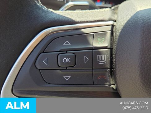 Used 2025 Jeep Grand Cherokee Laredo w/ Luxury Tech Group I AWD/4WD image 27