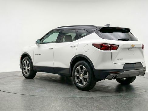 Used 2025 Chevrolet Blazer LT FWD image 6