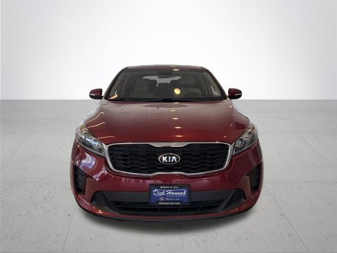 Used 2019 Kia Sorento AWD V6 image 3