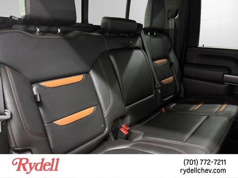 Used 2020 GMC Sierra 2500 AT4 w/ AT4 Premium Package AWD/4WD image 17