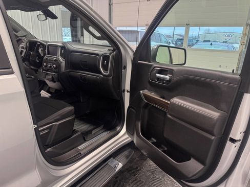 Used 2021 Chevrolet Silverado 1500 LT image 17