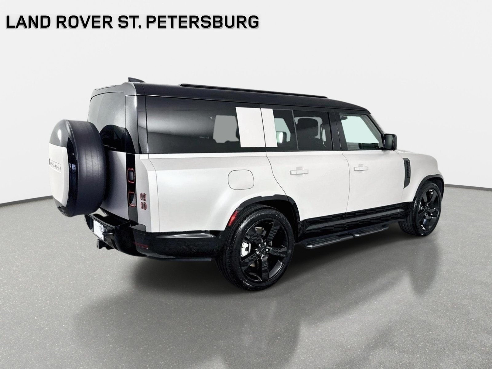 Used 2026 Land Rover Defender 130 X-Dynamic SE AWD/4WD image 5