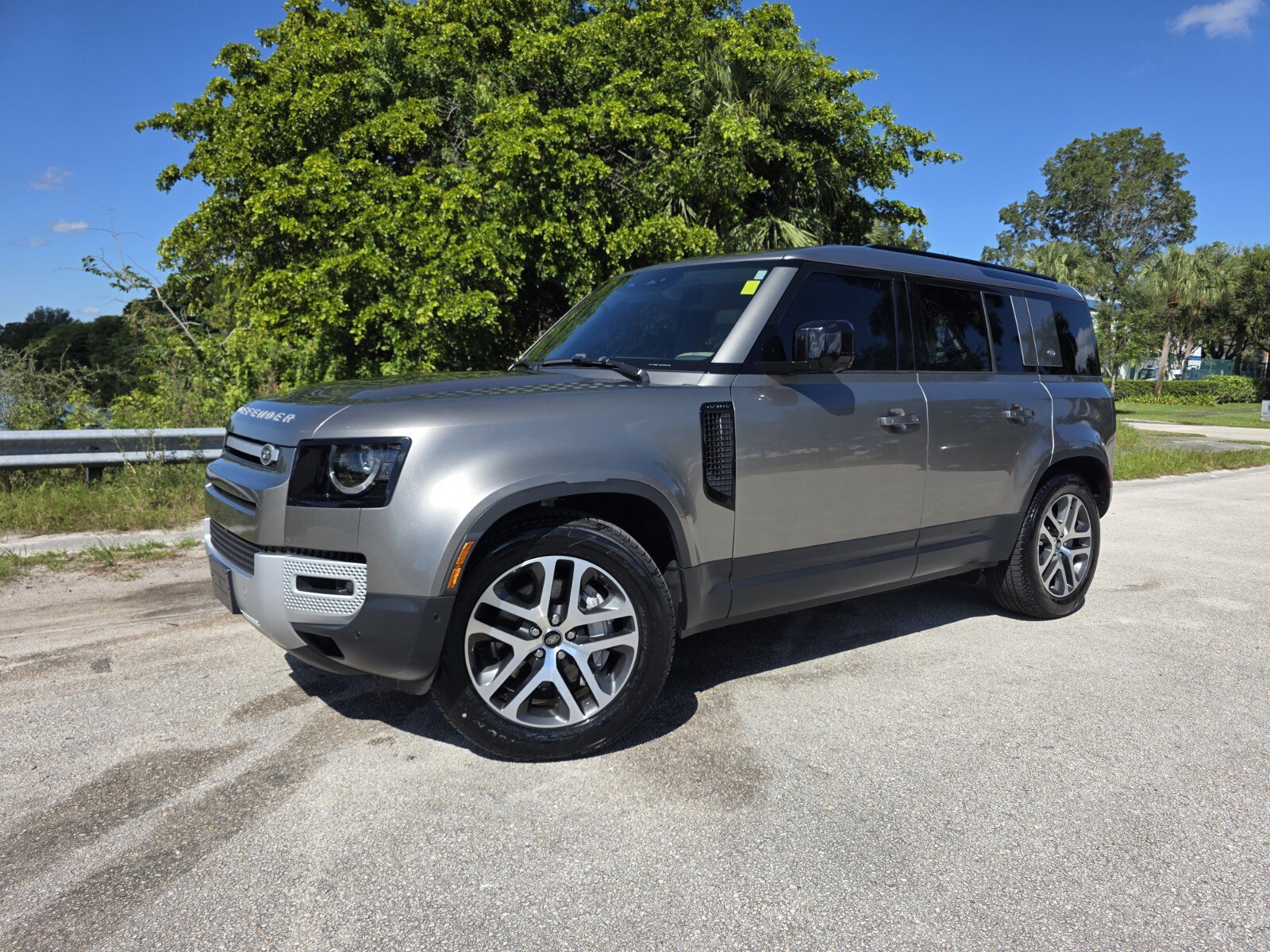 Certified 2024 Land Rover Defender 110 S AWD/4WD image 1