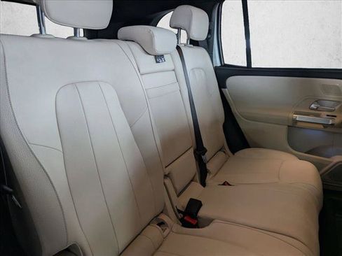 Certified 2025 Mercedes-Benz GLB 250 image 21