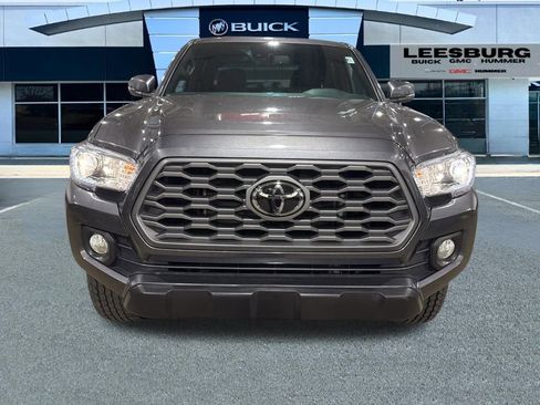 Used 2023 Toyota Tacoma TRD Off-Road image 2