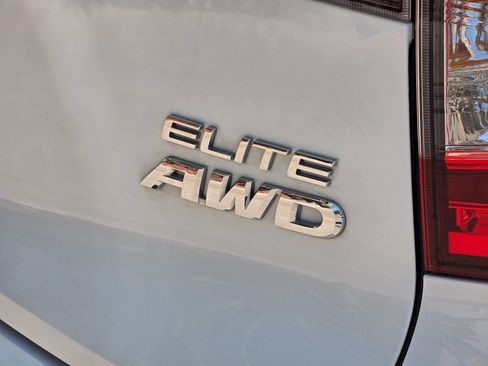 Used 2021 Honda Pilot Elite image 12