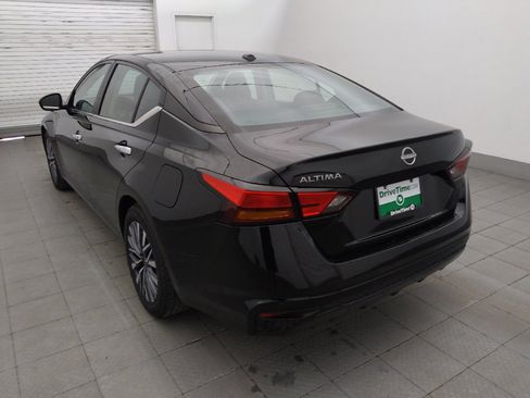 Used 2025 Nissan Altima 2.5 SV FWD image 5