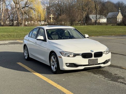 Used 2013 BMW 328i xDrive Sedan AWD/4WD image 1