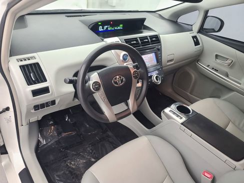 Used 2012 Toyota Prius V Five image 22