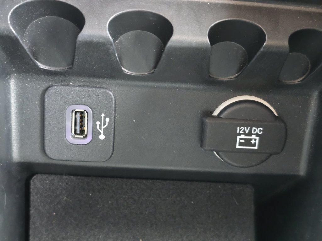 Used 2014 Jeep Cherokee Limited FWD image 26