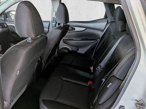 Used 2020 Nissan Rogue Sport S w/ Appearance Package FWD image 18