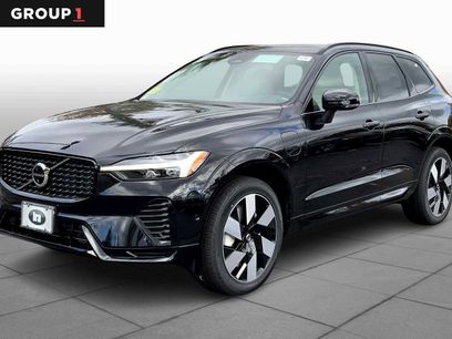 New 2025 Volvo XC60 T8 Plus w/ Protection Package Premier