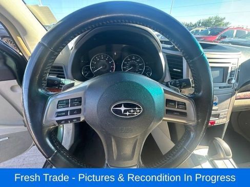Used 2012 Subaru Outback 2.5i Limited w/ Moonroof Pkg AWD/4WD image 11