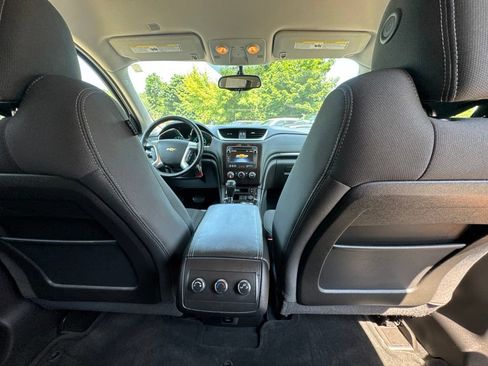 Used 2015 Chevrolet Traverse LT AWD/4WD image 23