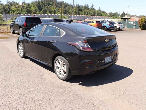 Used 2016 Chevrolet Volt Premier w/ Driver Confidence Package FWD image 7